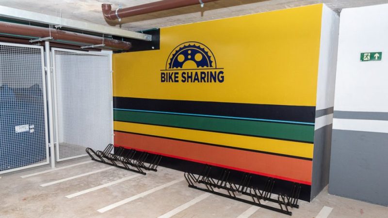 Garage bike